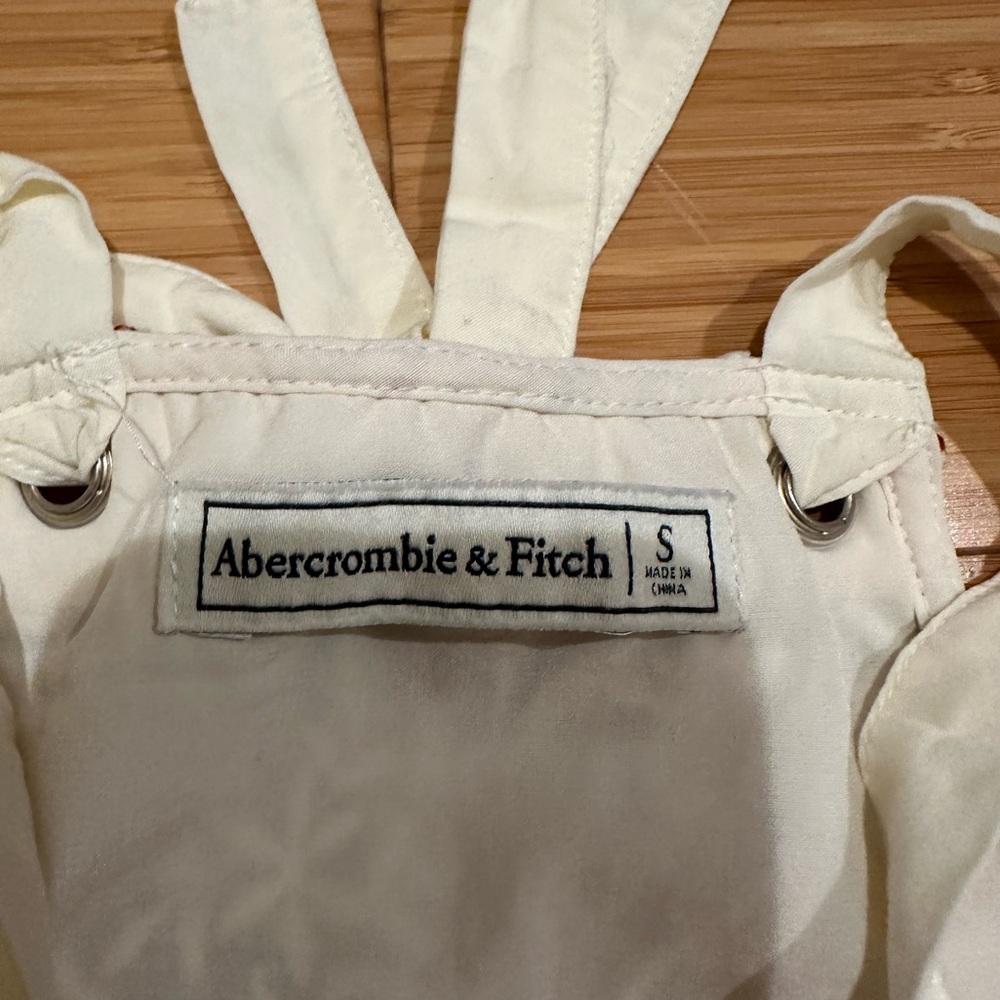 Abercrombie&Fitch Woman’s Halter Crop Floral Top Size Small - Picture 6 of 12